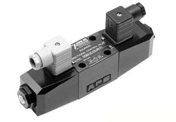 空氣能采暖中,電磁換向閥的工作原理以及作用 空氣能采暖中,電磁換向閥的工作原理以及作用